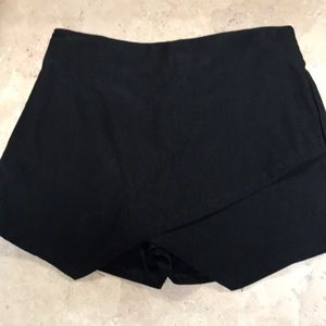 Black, short skort